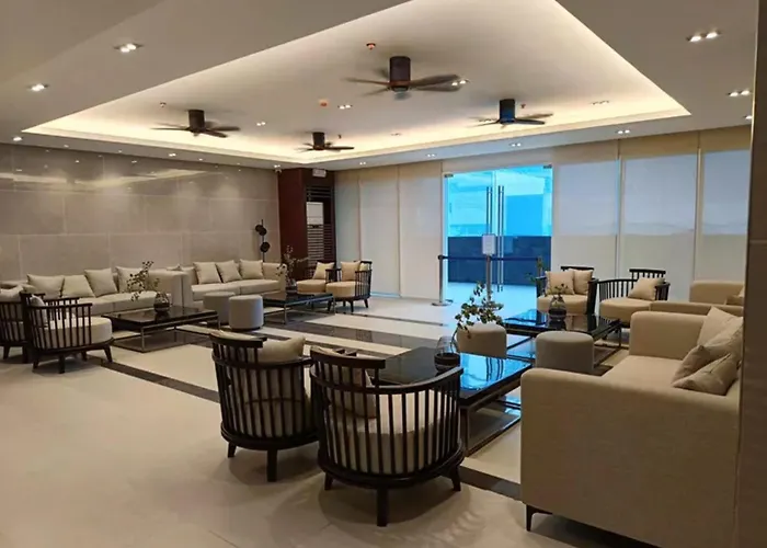Modern Elegance At Red Residences L Wifi Netflix I Red Res 2514 Apartment *